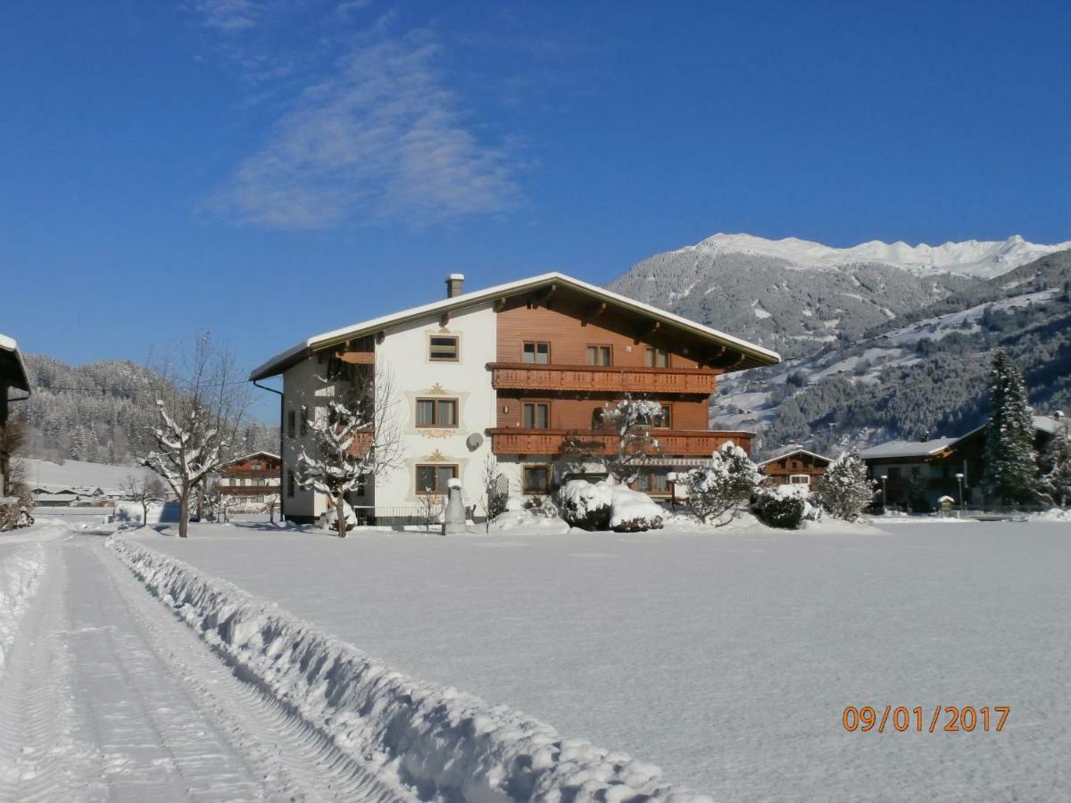 Lippnerhof Apartment Aschau Im Zillertal Екстериор снимка